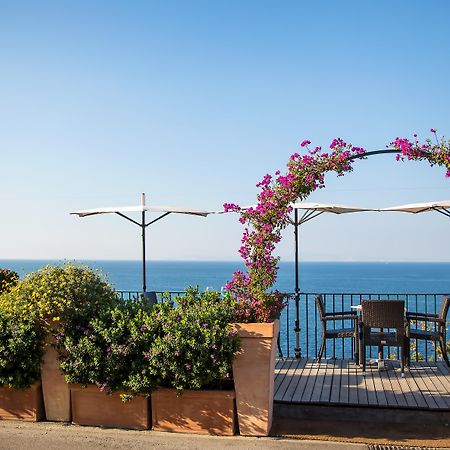Hotel Villa Garden Сант'Агнело Екстериор снимка