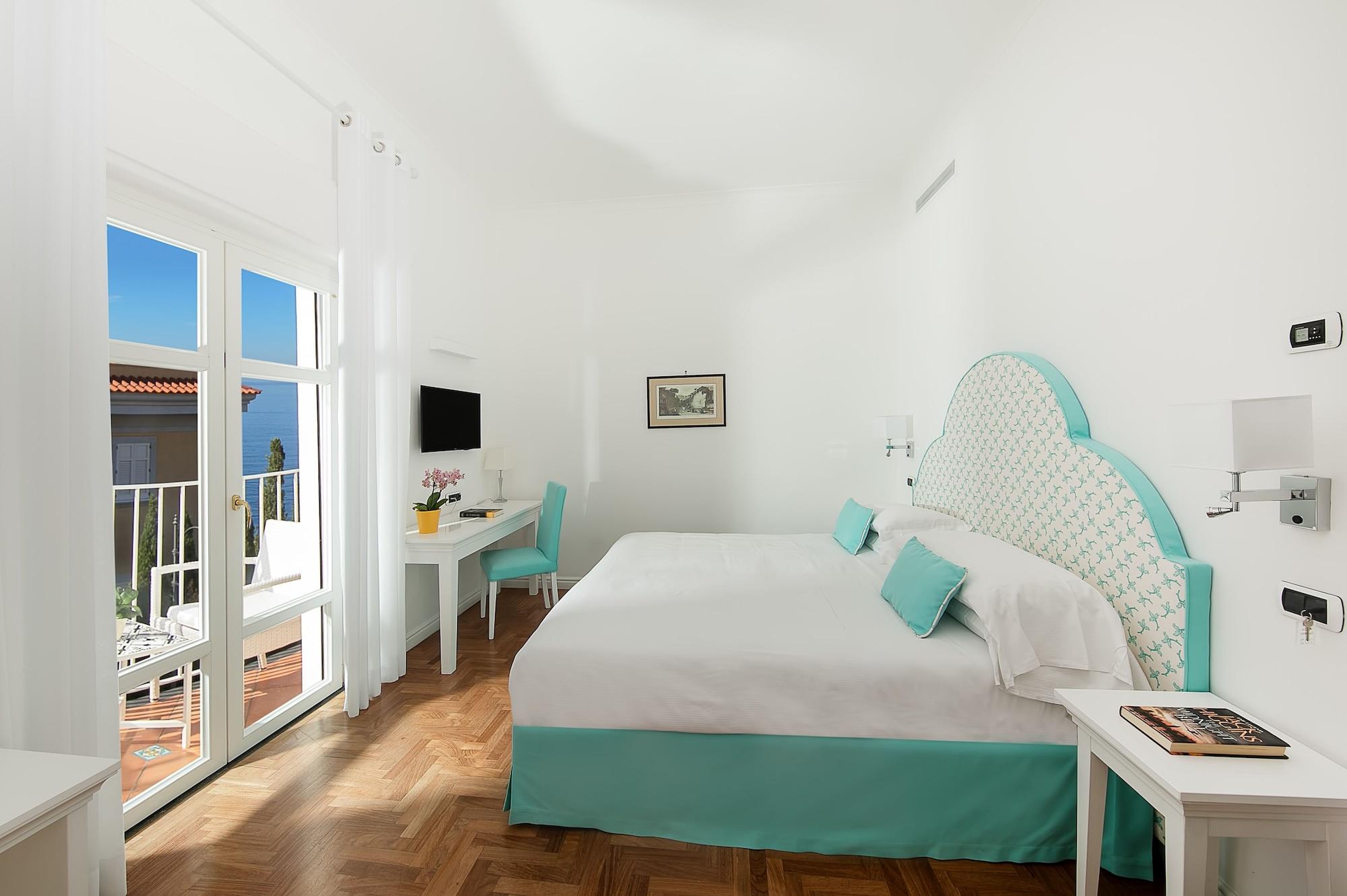 Hotel Villa Garden Сант'Агнело Екстериор снимка