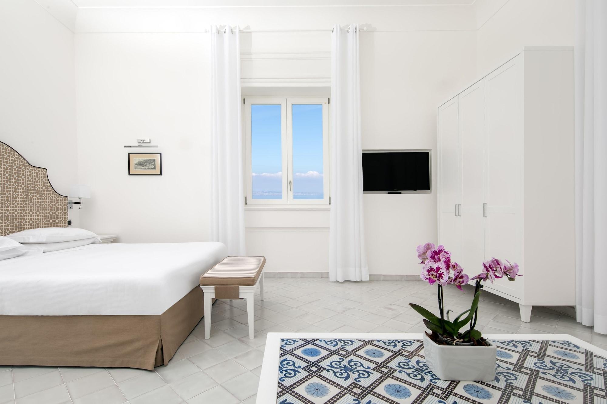 Hotel Villa Garden Сант'Агнело Екстериор снимка