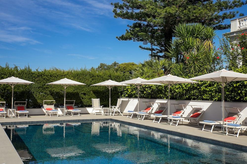 Hotel Villa Garden Сант'Агнело Екстериор снимка