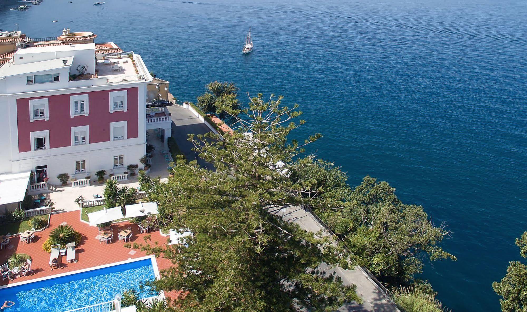 Hotel Villa Garden Сант'Агнело Екстериор снимка
