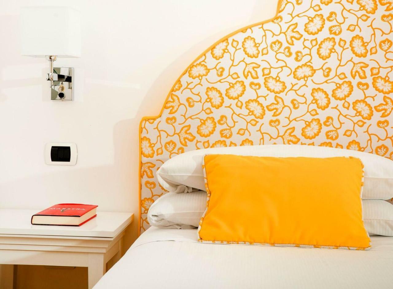 Hotel Villa Garden Сант'Агнело Екстериор снимка