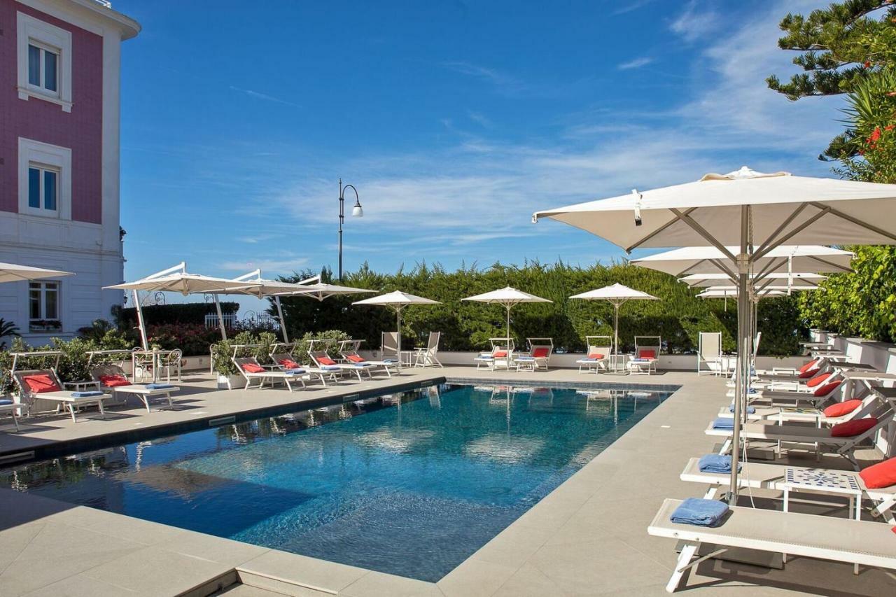 Hotel Villa Garden Сант'Агнело Екстериор снимка